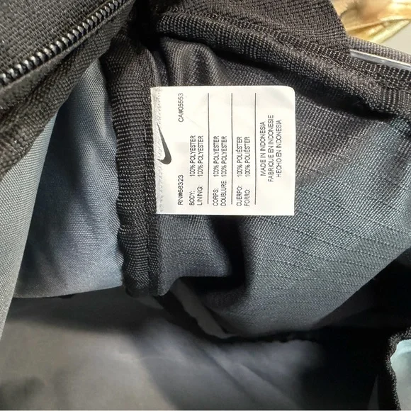 Nike Black and White Duffel Bag - Picture 7 of 7